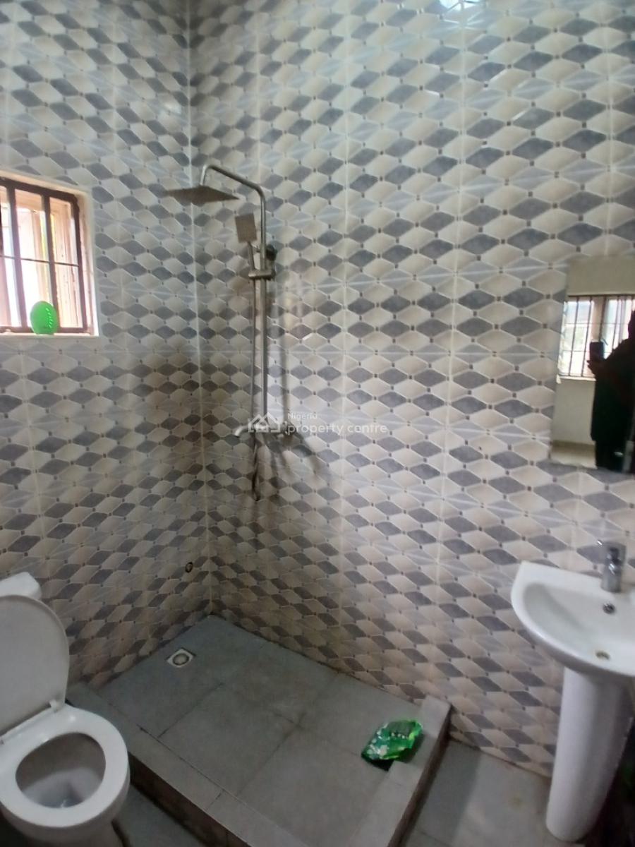 2 Bedrooms on First Floor, Gaduwa, Abuja, Flat / Apartment for Rent