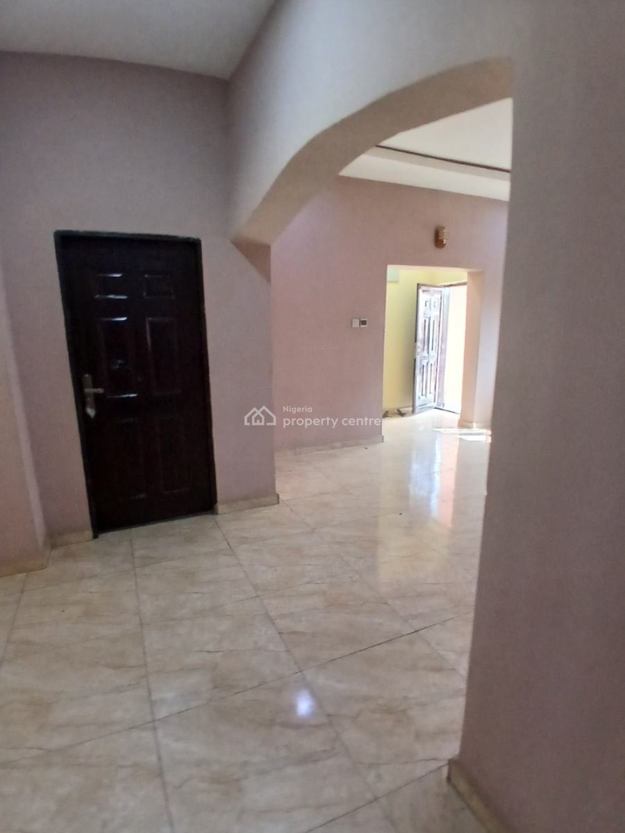 2 Bedrooms on First Floor, Gaduwa, Abuja, Flat / Apartment for Rent