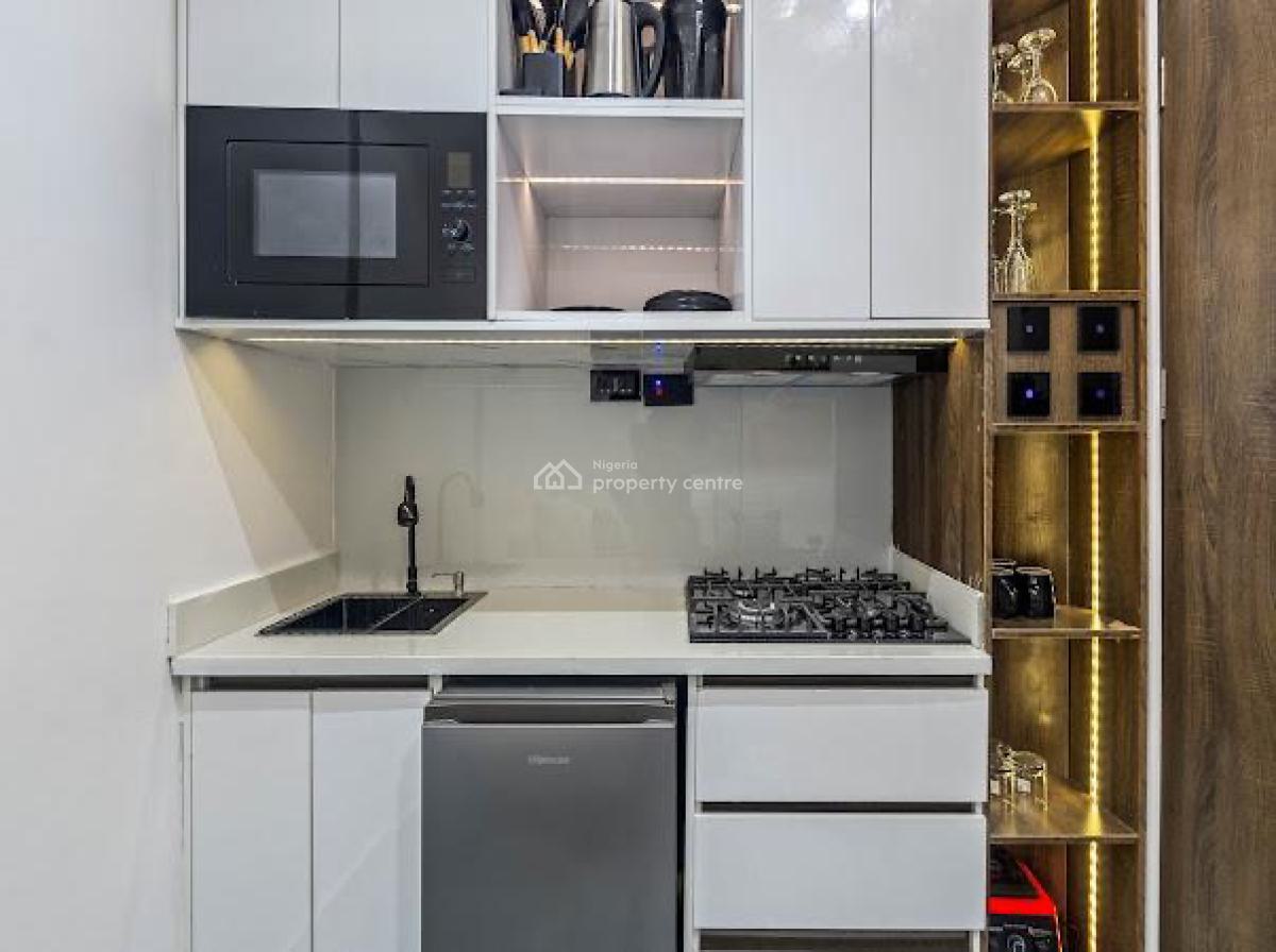Lovely One Bedroom Smart Home with Inbuilt Speaker and Game Room, Off Admiralty Way, Lekki Phase 1, Lekki, Lagos, Flat / Apartment Short Let