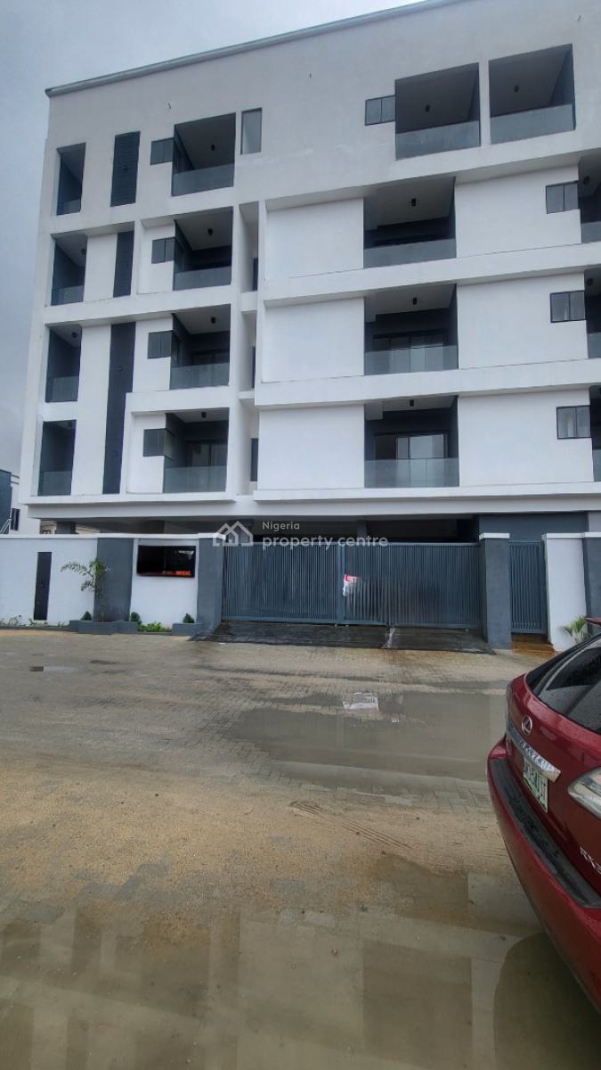 Modern and Beautifully Finished 2 Bedroom Apartment Located in a Seren, Comes with: Ensuite Bedrooms · Fully Fitted Kitchen · Swimming Pool ·, Ikate, Lekki, Lagos, Block of Flats for Sale