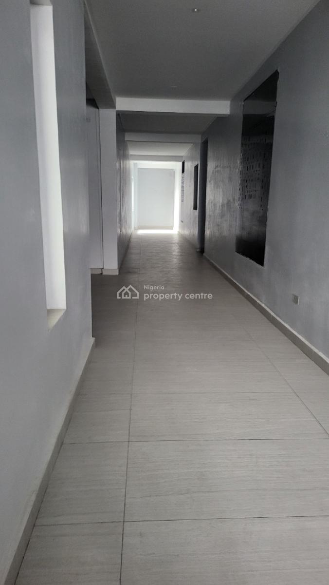 Modern and Beautifully Finished 2 Bedroom Apartment Located in a Seren, Comes with: Ensuite Bedrooms · Fully Fitted Kitchen · Swimming Pool ·, Ikate, Lekki, Lagos, Block of Flats for Sale