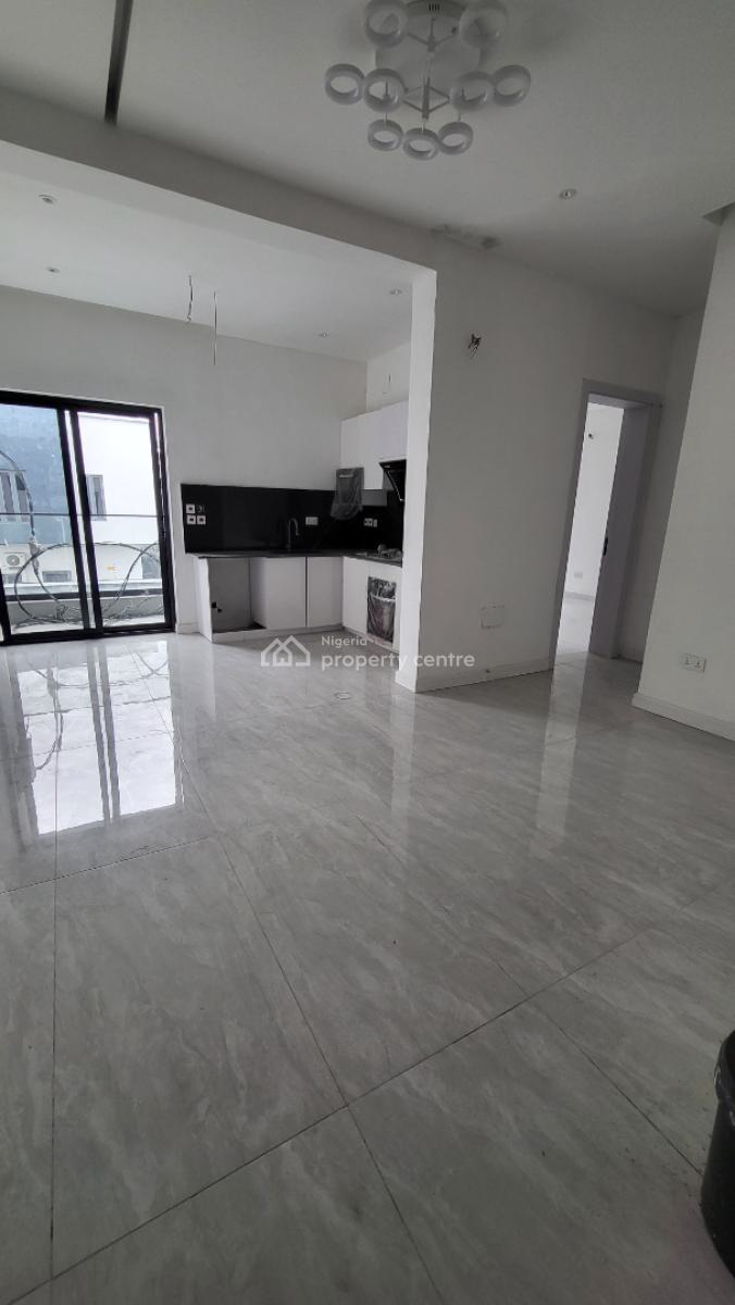 Modern and Beautifully Finished 2 Bedroom Apartment Located in a Seren, Comes with: Ensuite Bedrooms · Fully Fitted Kitchen · Swimming Pool ·, Ikate, Lekki, Lagos, Block of Flats for Sale