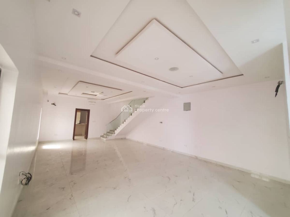 Spacious 5 Bedroom Semi Detached Duplex with Bq, Lekki Phase 1, Lekki, Lagos, Semi-detached Duplex for Sale