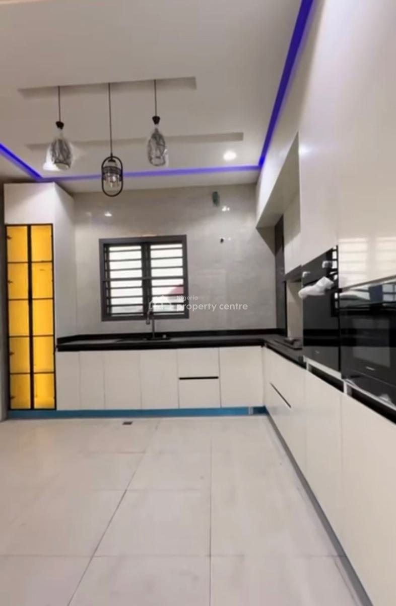 Luxury 4bedroom En-suite Fully Detached Duplex, After Von Estate, Lugbe District, Abuja, Detached Duplex for Sale