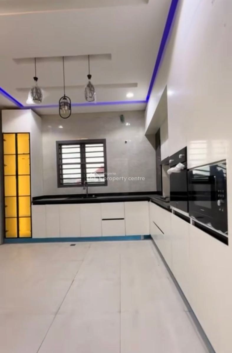 Luxury 4bedroom En-suite Fully Detached Duplex, After Von Estate, Lugbe District, Abuja, Detached Duplex for Sale