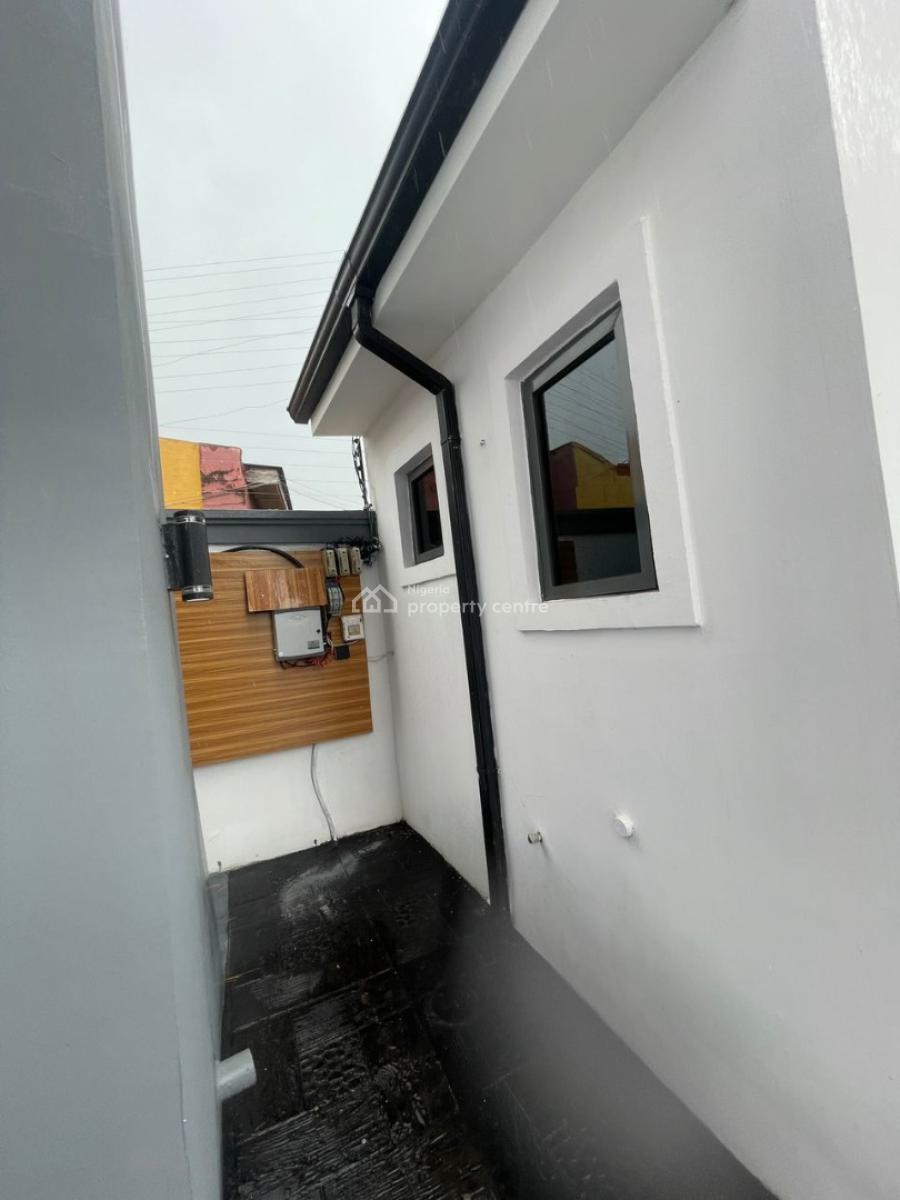 Nicely Located Luxury 5-bedroom Detached Duplex + Boys Quarter, Brown Gate Estate, Oluyole, Oyo, Detached Duplex for Sale