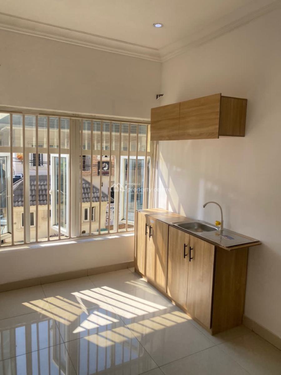 Luxurious Standard Studio Master Bedroom, Osapa London, Lekki, Lagos, Self Contain (single Rooms) for Rent