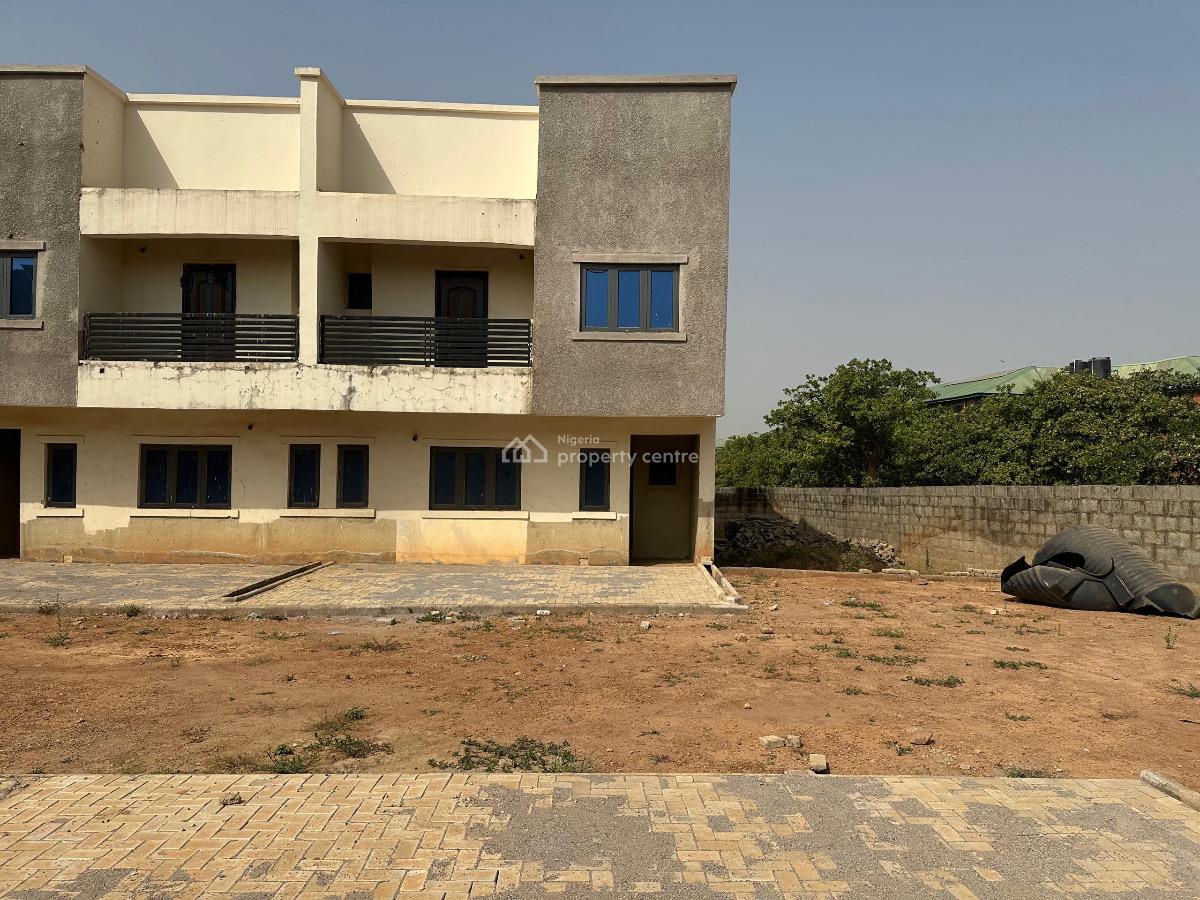 3 Bedroom Terrace with Bq, Kaura, Abuja, Terraced Duplex for Sale