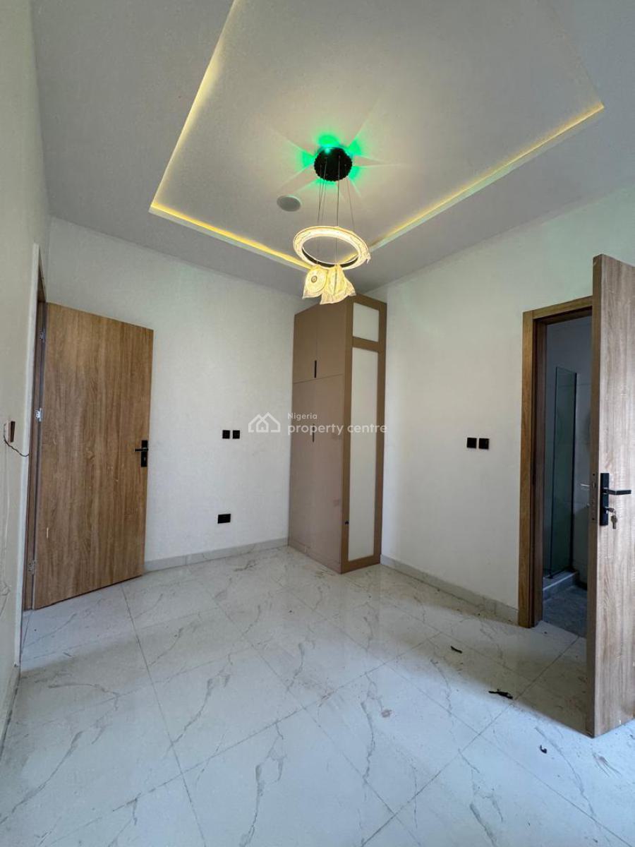 Self Compound 4bedroom Semi Detached Duplex with a Bq Partially Servic, Ikota, Lekki, Lagos, Semi-detached Duplex for Sale