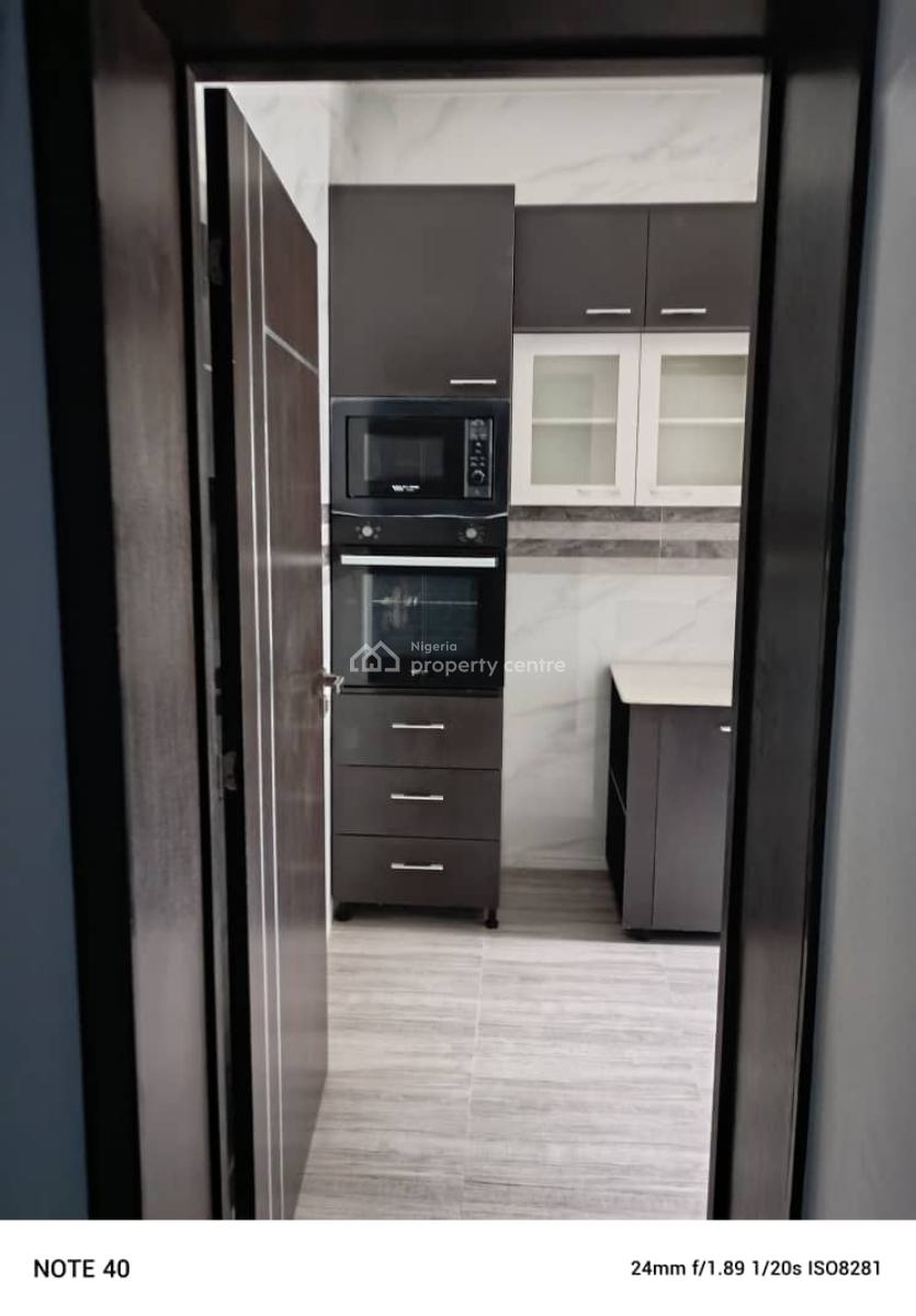 Newly Built  5nos 3bedrooms Luxury Apartment, Shonibare Estate, Maryland, Lagos, Flat / Apartment for Rent