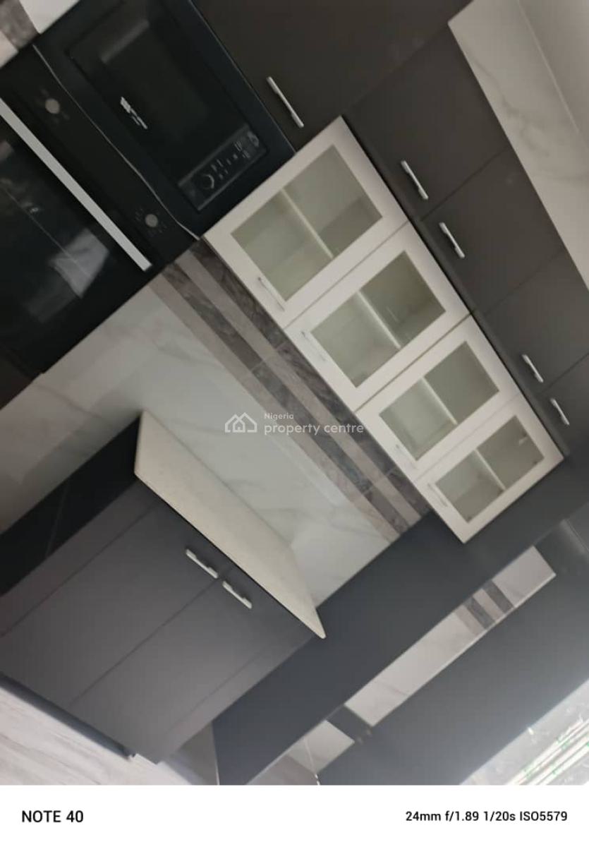 Newly Built  5nos 3bedrooms Luxury Apartment, Shonibare Estate, Maryland, Lagos, Flat / Apartment for Rent