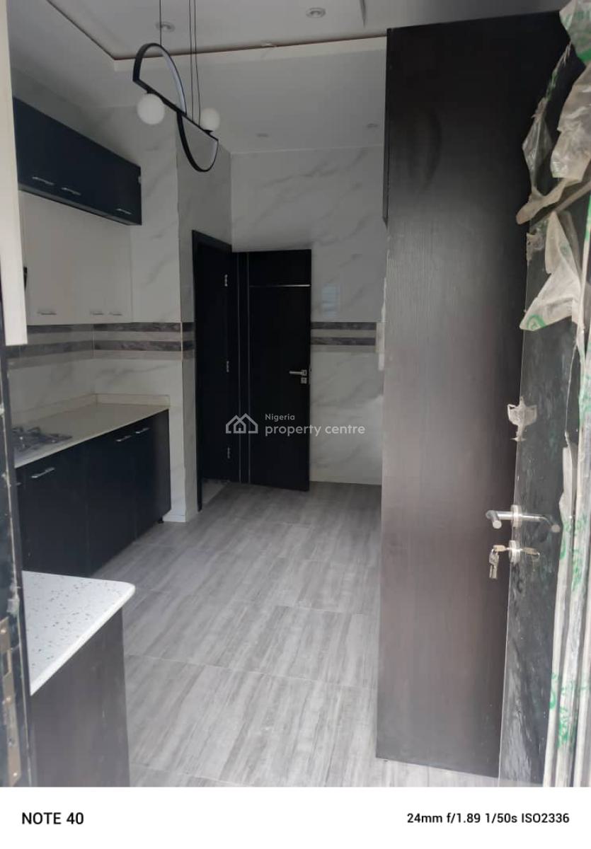 Newly Built  5nos 3bedrooms Luxury Apartment, Shonibare Estate, Maryland, Lagos, Flat / Apartment for Rent