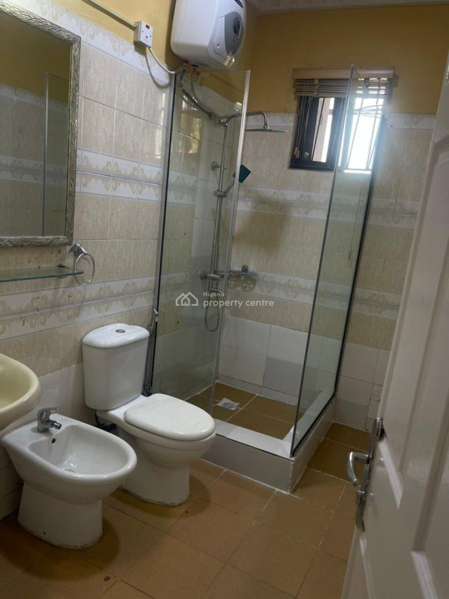 3bedrooms Spacious Apartment, Shonibare Estate, Maryland, Lagos, Flat / Apartment for Rent