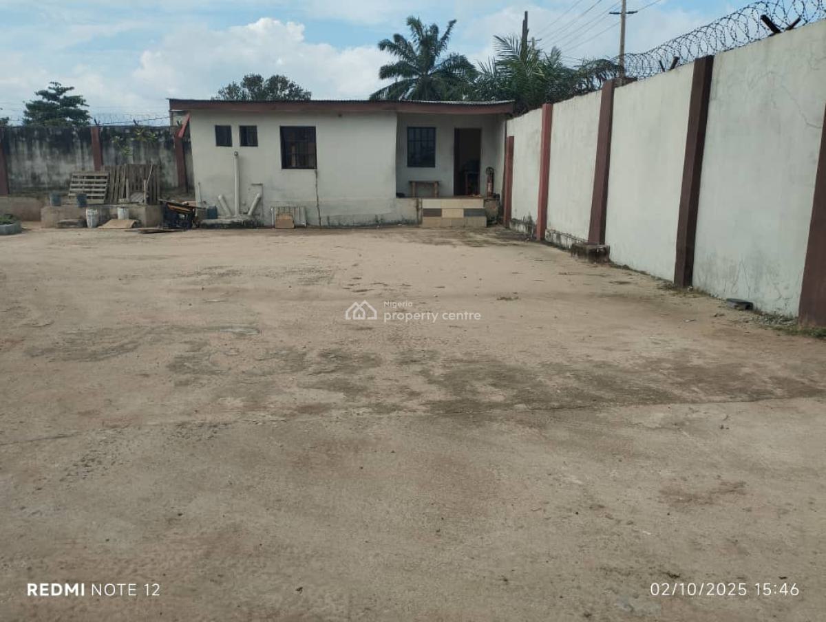 4 Bays Warehouse in Exclusive Compound, Ilasa, Iyana Isolo, Isolo, Lagos, Warehouse for Rent