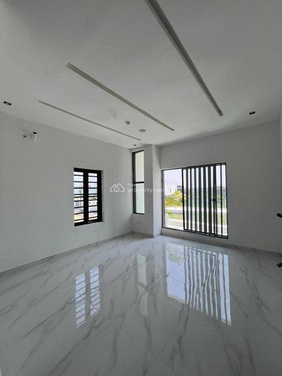4bedroom Semi - Detached +bq, Spacious Semi- Detached in Ajah, Lekki, Lagos, Semi-detached Duplex for Sale