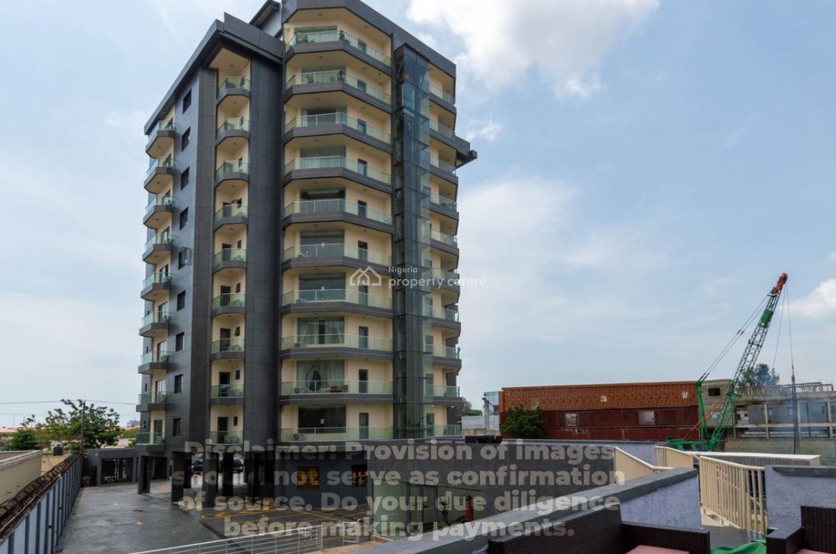 Buzzling Three (3) Beds Waterfront Apartment with Gym & Pool, Located at Admiralty Way, Lekki Phase 1, Lekki, Lagos, Flat / Apartment Short Let