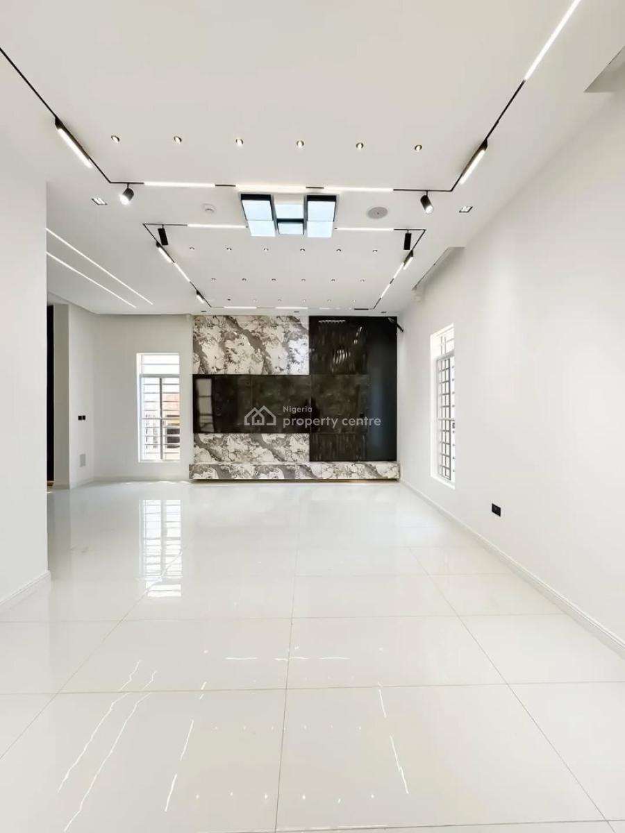 5 Bedroom Home + Gym + Cinema + Swimming Pool, Lekki Phase 1, Lekki, Lagos, Detached Duplex for Sale