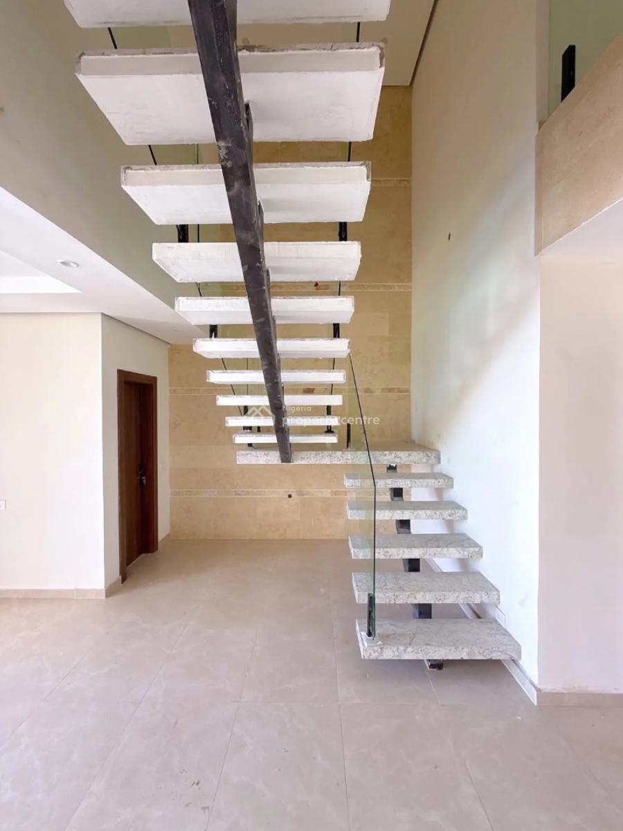 4 Bedroom Penthouse with Swimming Pool, Gym /elevator, Victoria Island (vi), Lagos, Flat / Apartment for Sale