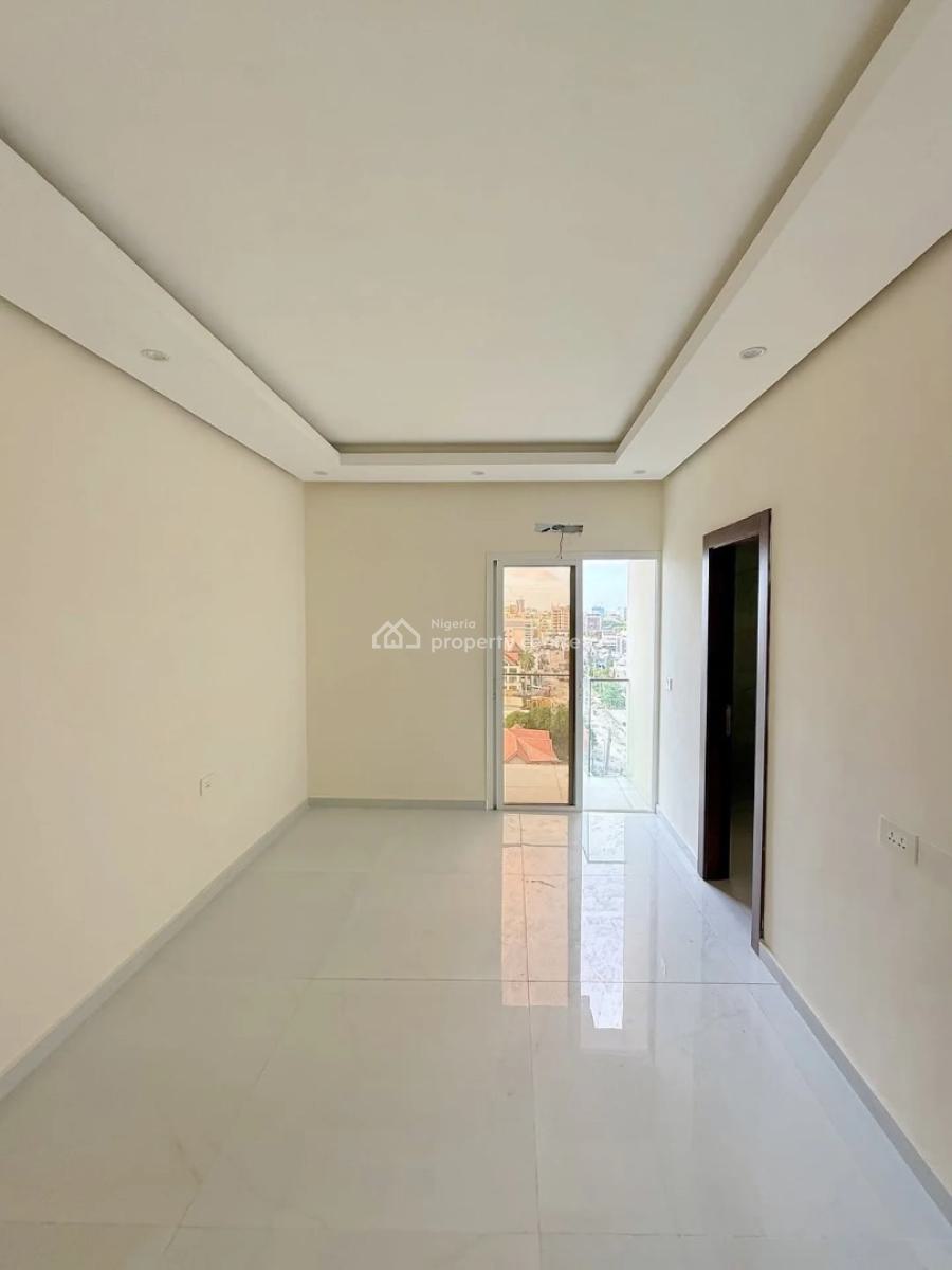4 Bedroom Penthouse with Swimming Pool, Gym /elevator, Victoria Island (vi), Lagos, Flat / Apartment for Sale