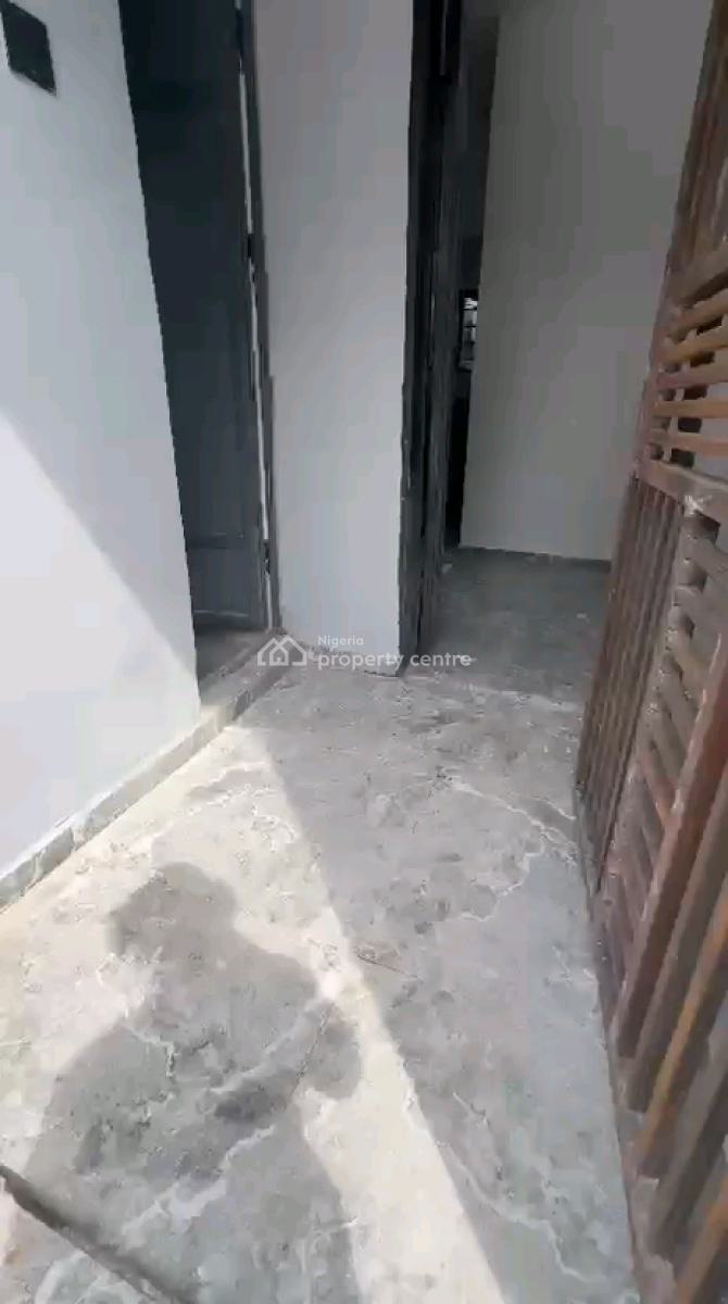 Standard and Spacious Mini Flat, Abule Oja, Abule Oja, Yaba, Lagos, Mini Flat (room and Parlour) for Rent
