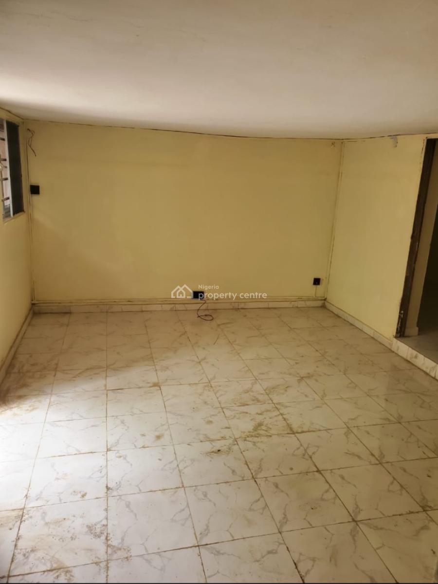 Renovated Spacious 2 Bedrm Flat + Amenities, Akiode Area, Via Omole Phase 1, Ojodu Ikeja, Akiode, Ojodu, Lagos, Flat / Apartment for Rent