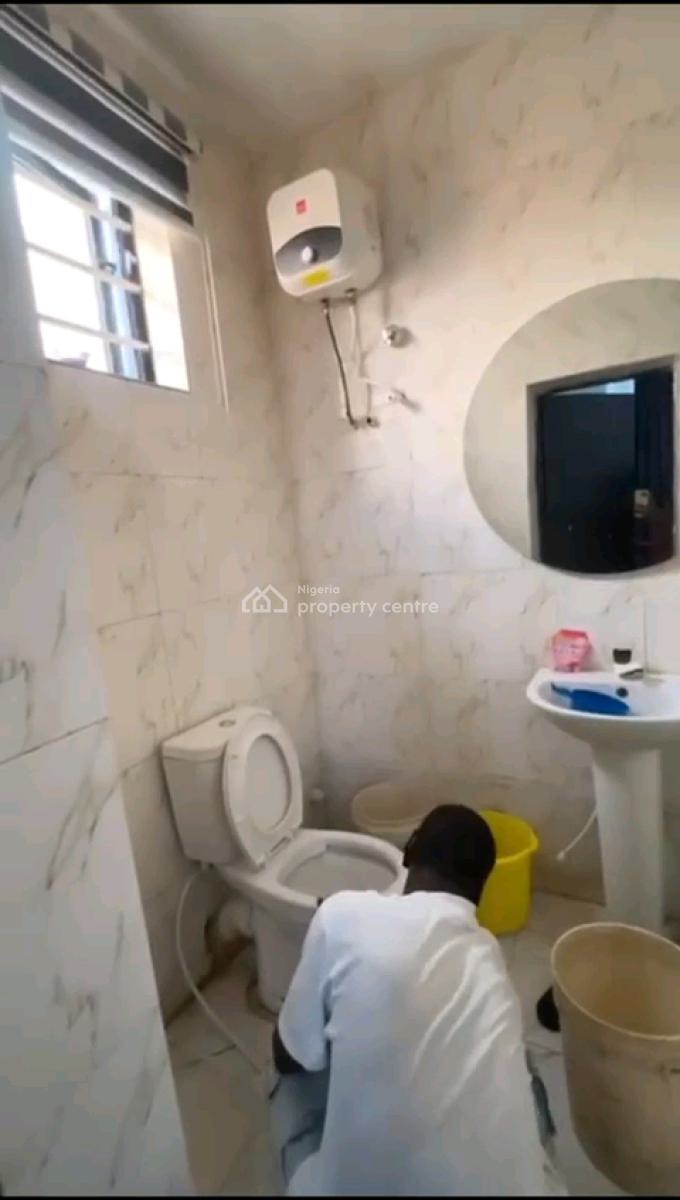 a Fully Furnished and Standard 2 Bedroom Flat, Ojuelegba, Ojuelegba, Surulere, Lagos, Flat / Apartment for Rent