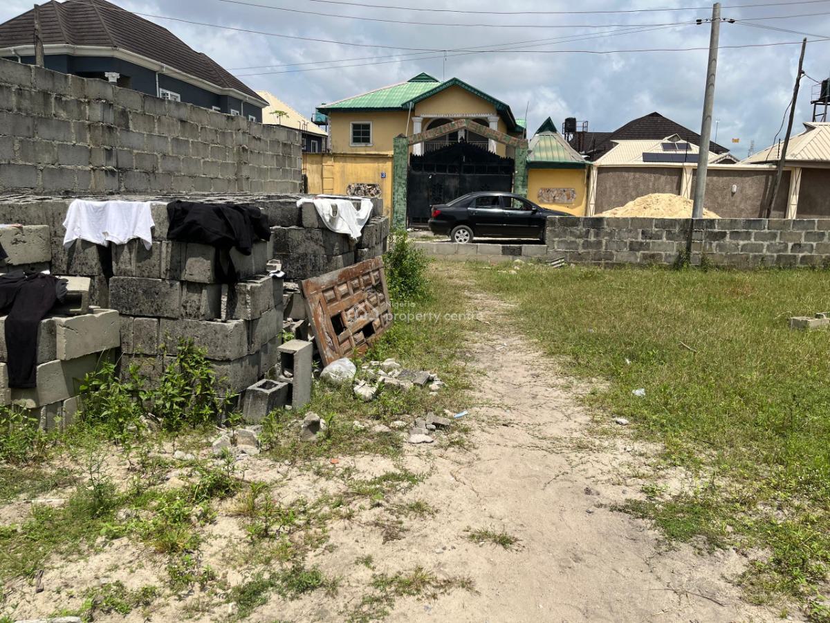 Quarter Plot of Land with C of O in Developed Location, Peaceland Estate Pero Bustop, Ogombo, Ajah, Lagos, Residential Land for Sale