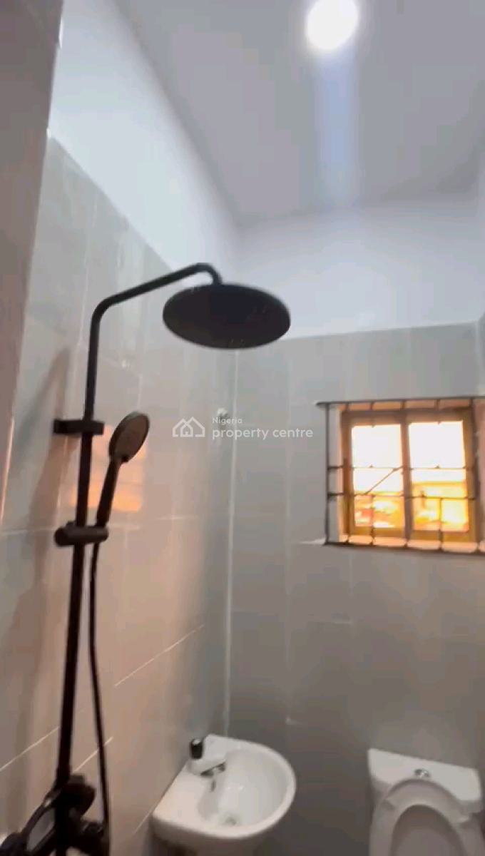 Standard and Spacious Mini Flat, Ilaje Road, Akoka, Yaba, Lagos, Mini Flat (room and Parlour) for Rent