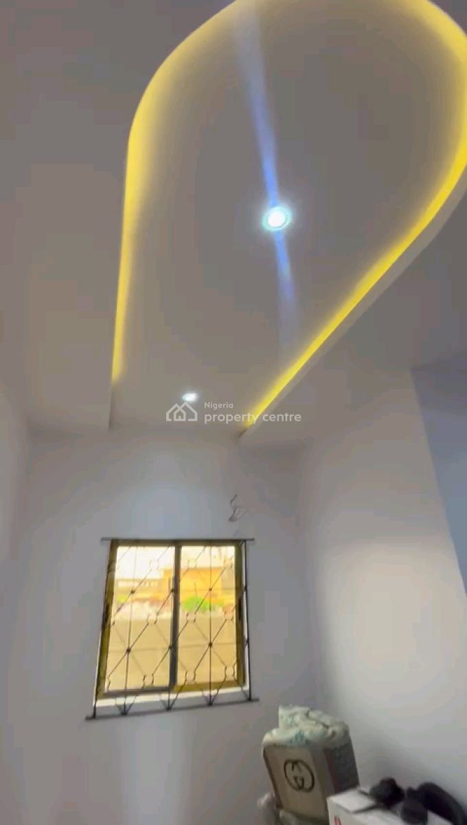 Standard and Spacious Mini Flat, Ilaje Road, Akoka, Yaba, Lagos, Mini Flat (room and Parlour) for Rent