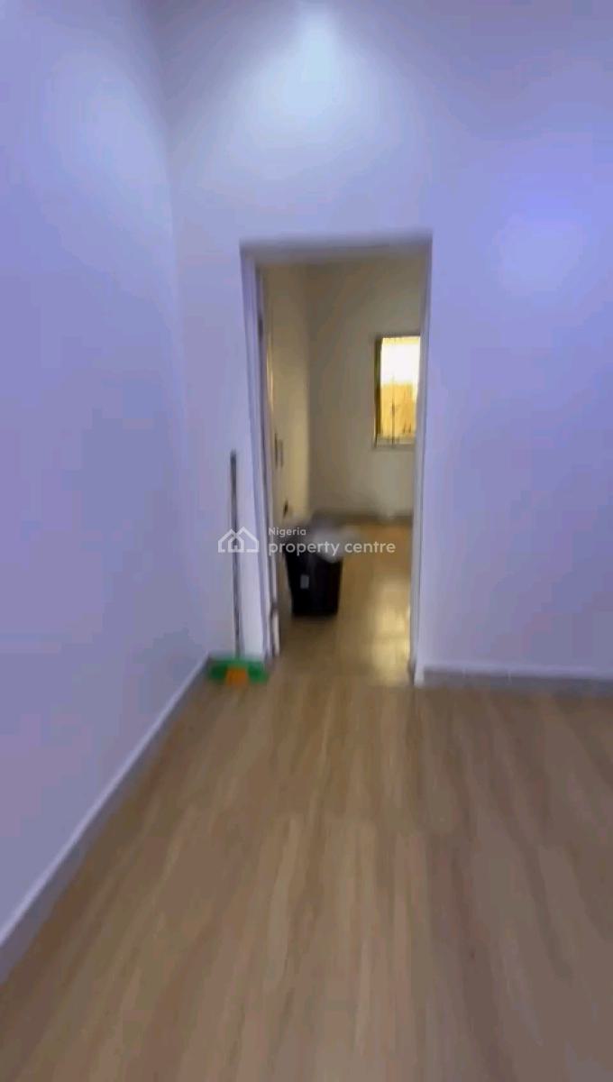 Standard and Spacious Mini Flat, Ilaje Road, Akoka, Yaba, Lagos, Mini Flat (room and Parlour) for Rent