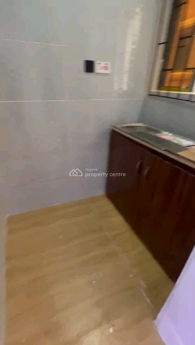 Standard and Spacious Mini Flat, Ilaje Road, Akoka, Yaba, Lagos, Mini Flat (room and Parlour) for Rent