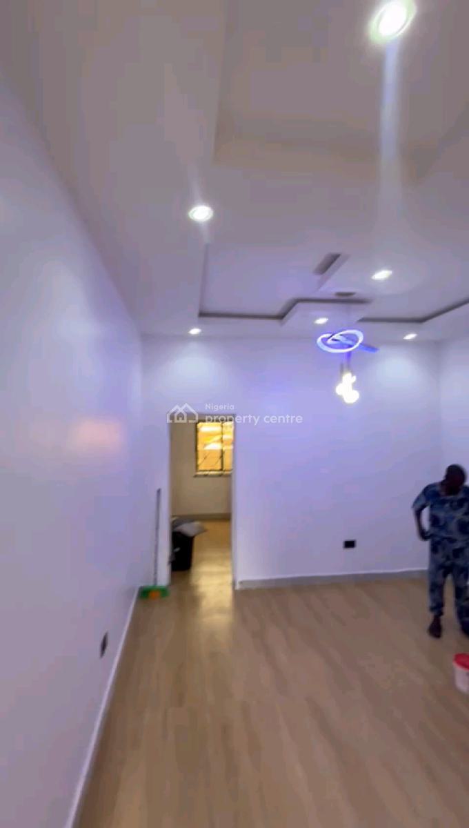 Standard and Spacious Mini Flat, Ilaje Road, Akoka, Yaba, Lagos, Mini Flat (room and Parlour) for Rent
