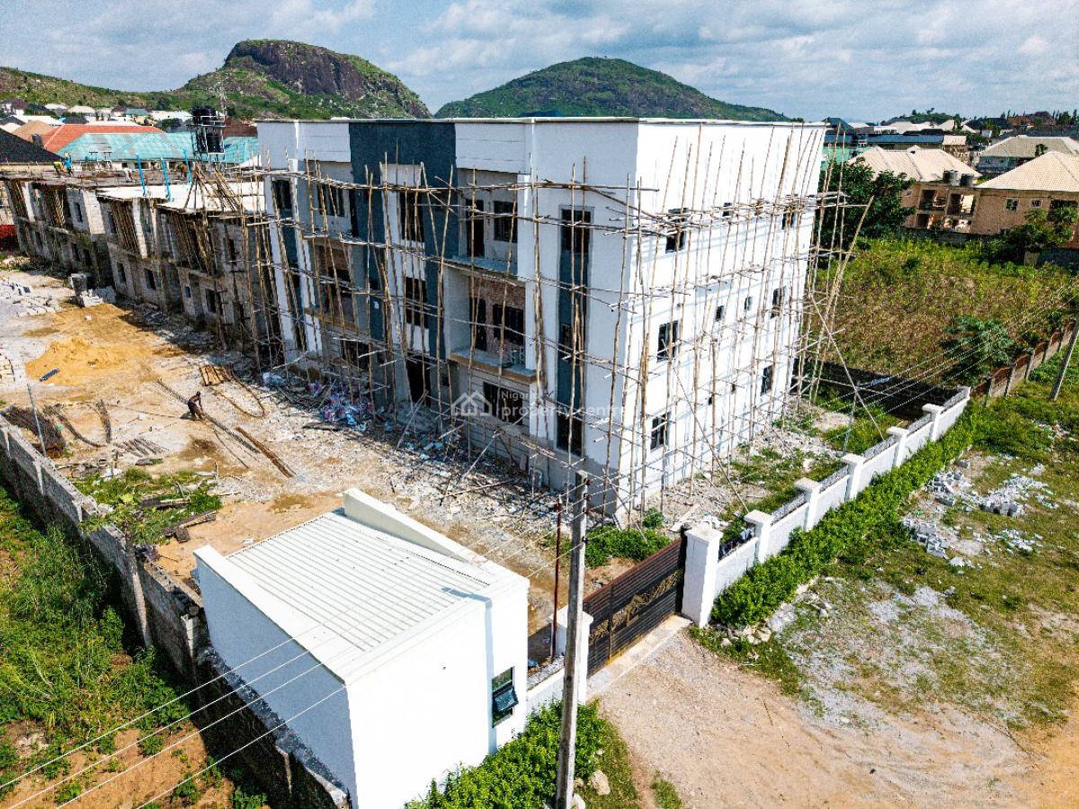 Beautiful 3 Bedroom Apartment, Lugbe District, Abuja, Block of Flats for Sale