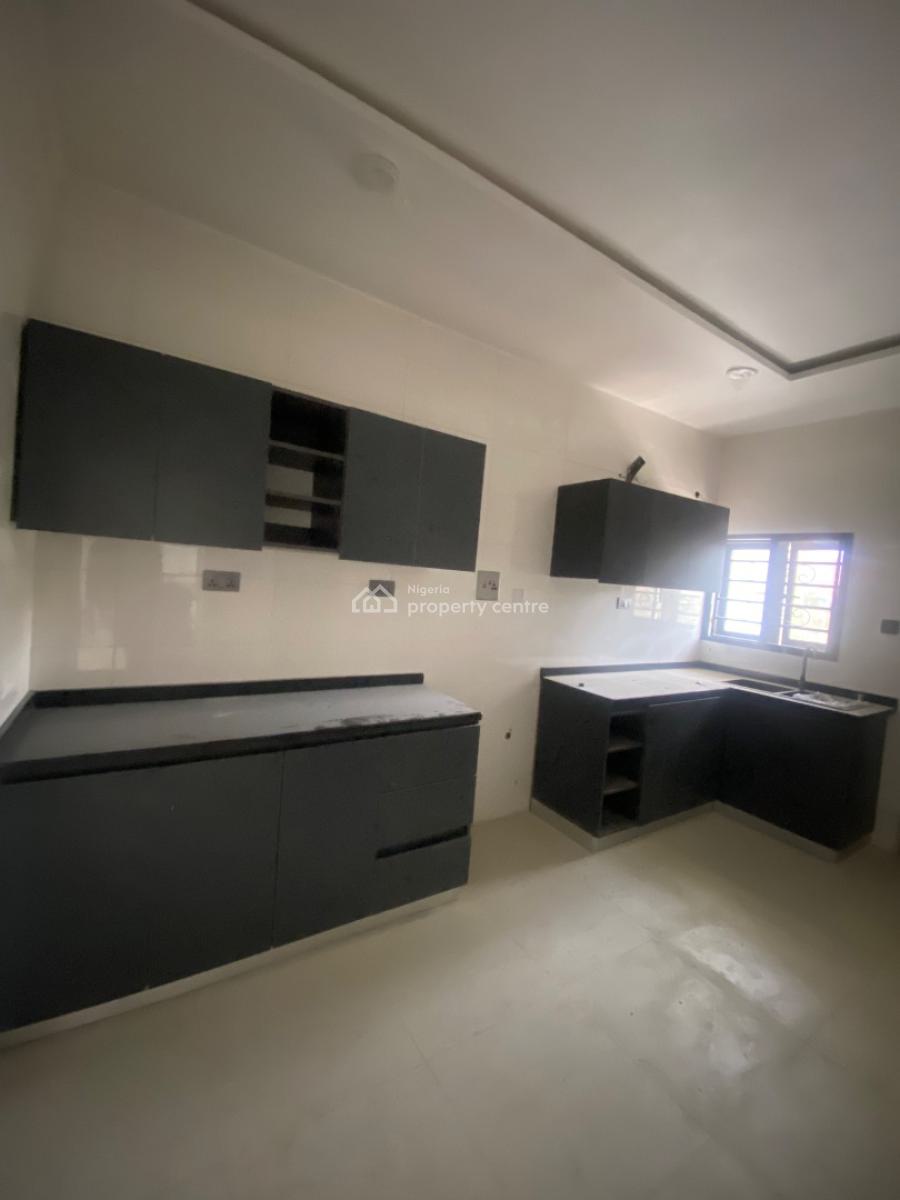 Beautiful 3 Bedroom Apartment - Perfect for Investment, Lugbe District, Abuja, Block of Flats for Sale