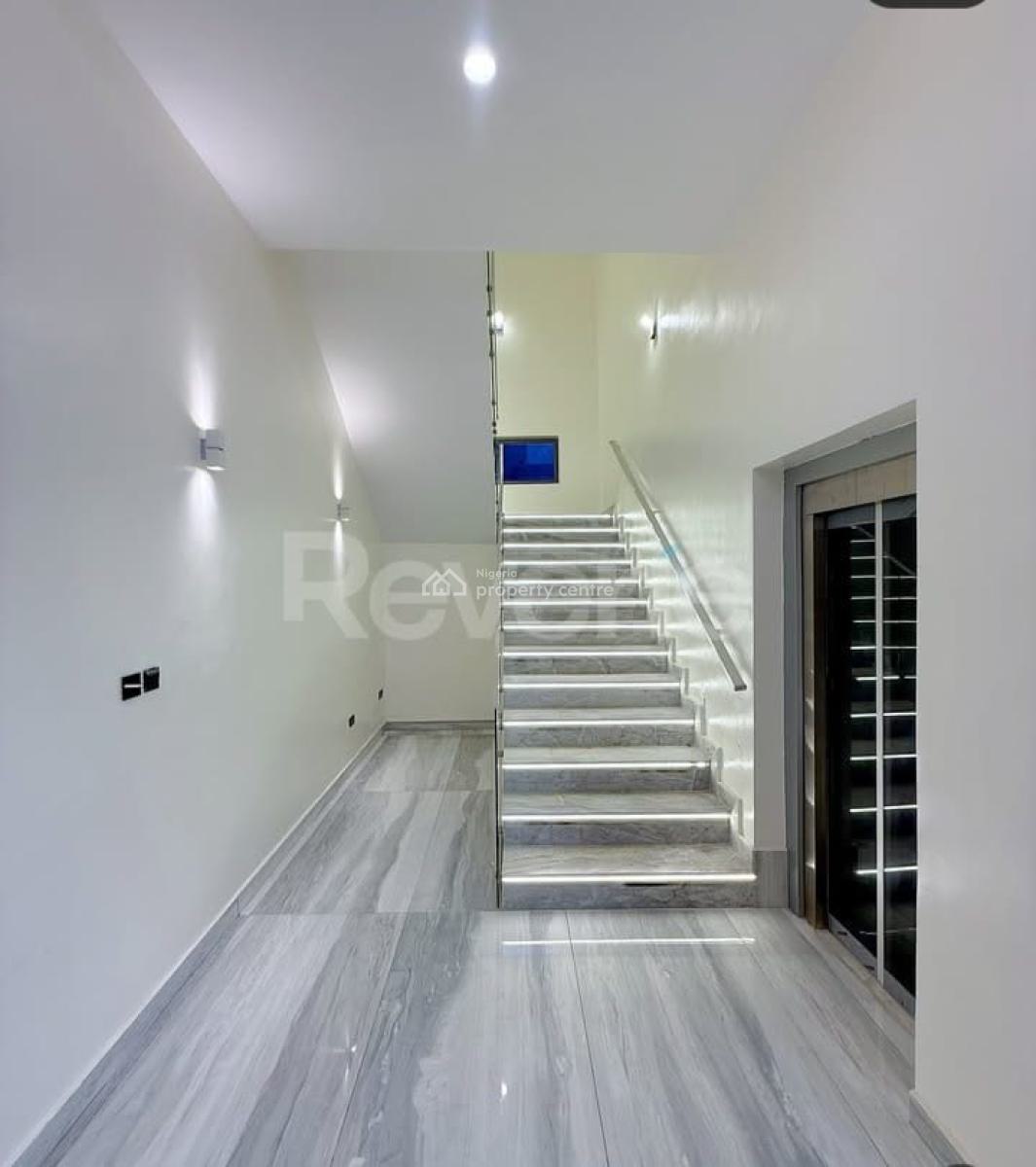 an Oligarch 5 Bedroom Duplex, By Banana Island, Ikoyi, Lagos, Detached Duplex for Sale