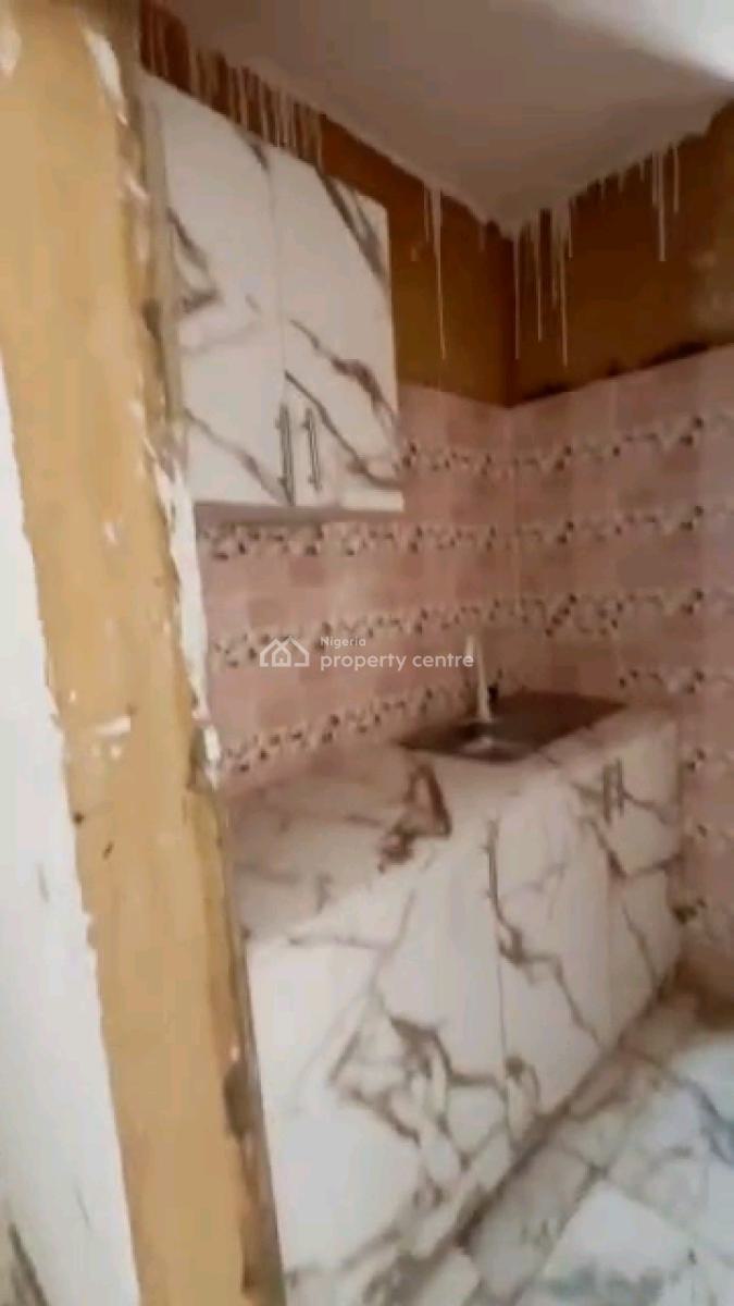 Newly Built and Standard 2 Bedroom Flat, Palmgrove, Palmgrove, Shomolu, Lagos, Flat / Apartment for Rent