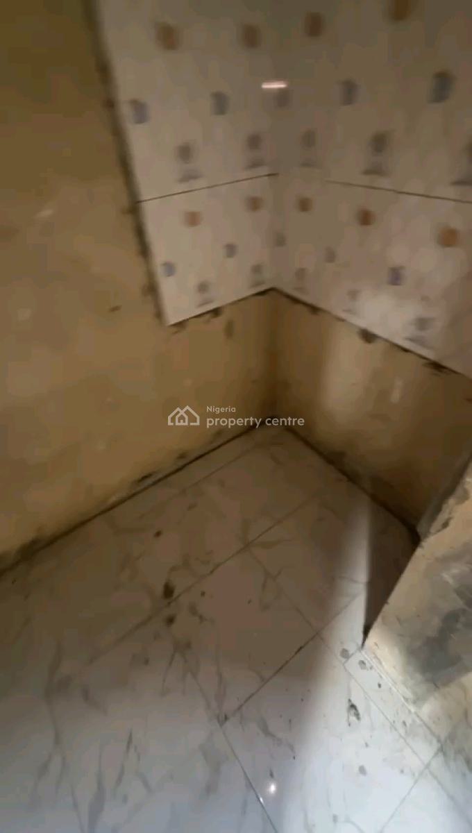Standard Mini Flat, Ilupeju, Ilupeju, Lagos, Mini Flat (room and Parlour) for Rent
