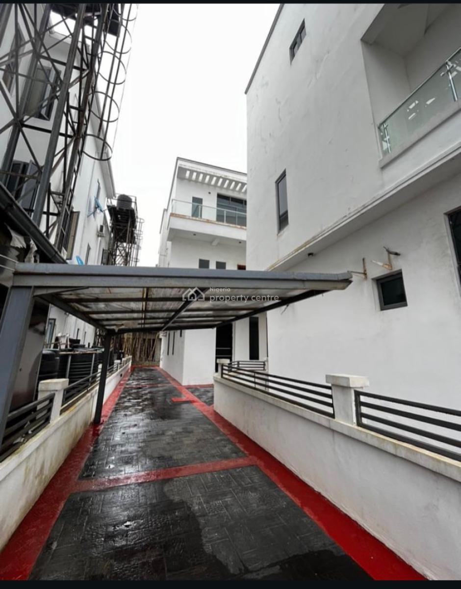 Lovely 5 Bedroom Home with a Bq and Secured Estate, Orchid Road Chevron Tollgate Lekki, Lekki, Lagos, Detached Duplex for Sale
