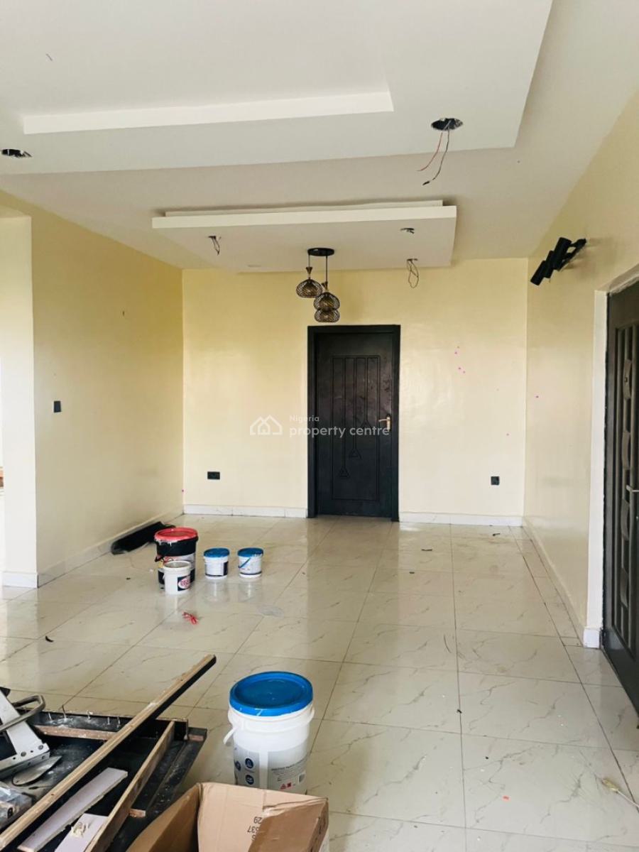Fully Serviced 3 Bedroom Flat in an Estate on The First Floor, Ikate Lekki Lagos, Ikate, Lekki, Lagos, Flat / Apartment for Rent