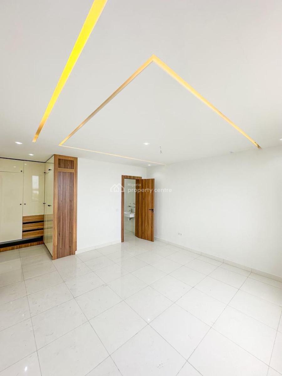 Newly Built 2 Bedroom Apartment with Swimming Pool, Elevator & Gym., Best Buy for Self Use , Shortlet Investment Within a Gated Estate, Lekki Phase 1, Lekki, Lagos, Block of Flats for Sale