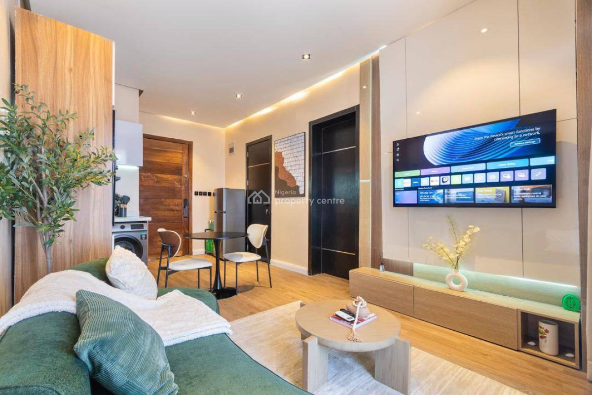 3bedroom in Lekki Phase 1 with Ps5, Outdoor Jacuzzi & Outdoor Sit Out, Lekki Phase 1, Lekki, Lagos, Flat / Apartment Short Let