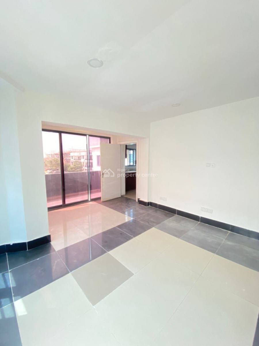 2 Bedroom Serviced Apartment Upstairs with Balcony, Lekki Lagos, Lekki, Lagos, Flat / Apartment for Rent