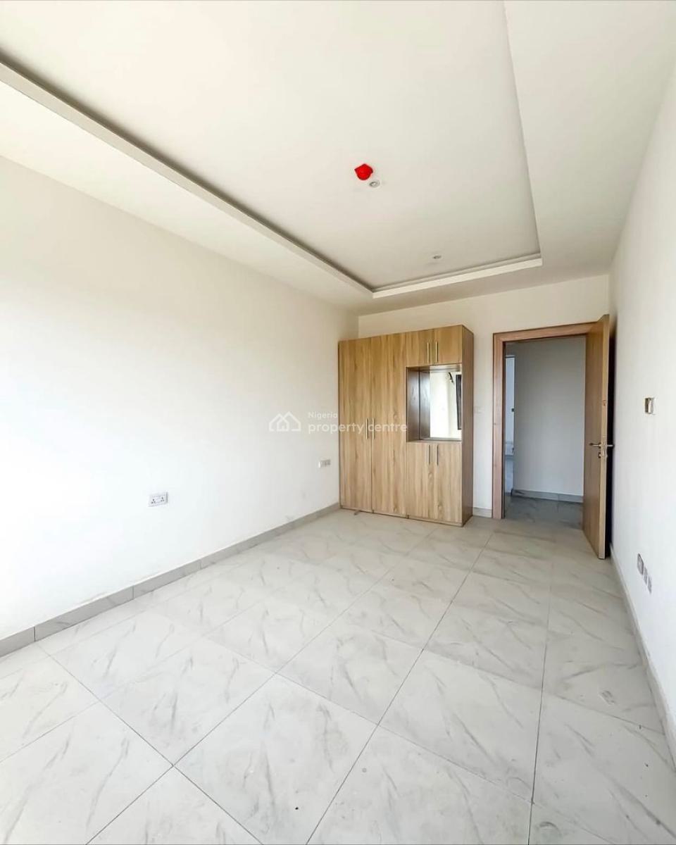 3 Bedrooms Apartment, Lekki Phase 1, Lekki, Lagos, Flat / Apartment for Sale