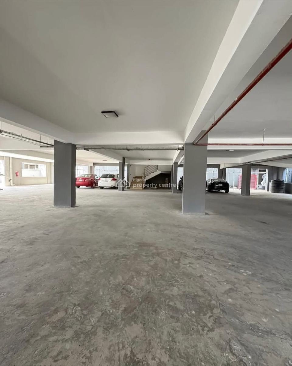 3 Bedrooms Apartment, Lekki Phase 1, Lekki, Lagos, Flat / Apartment for Sale