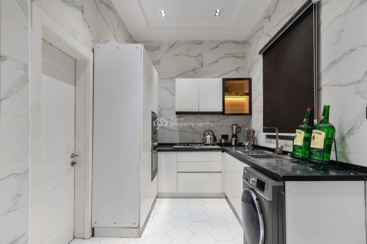 Seaview 2 Bedroom Penthouse with Swimming Pool, Gym and Ps5, Amusa 4, Lekki Phase 1, Lekki, Lagos, Flat / Apartment Short Let