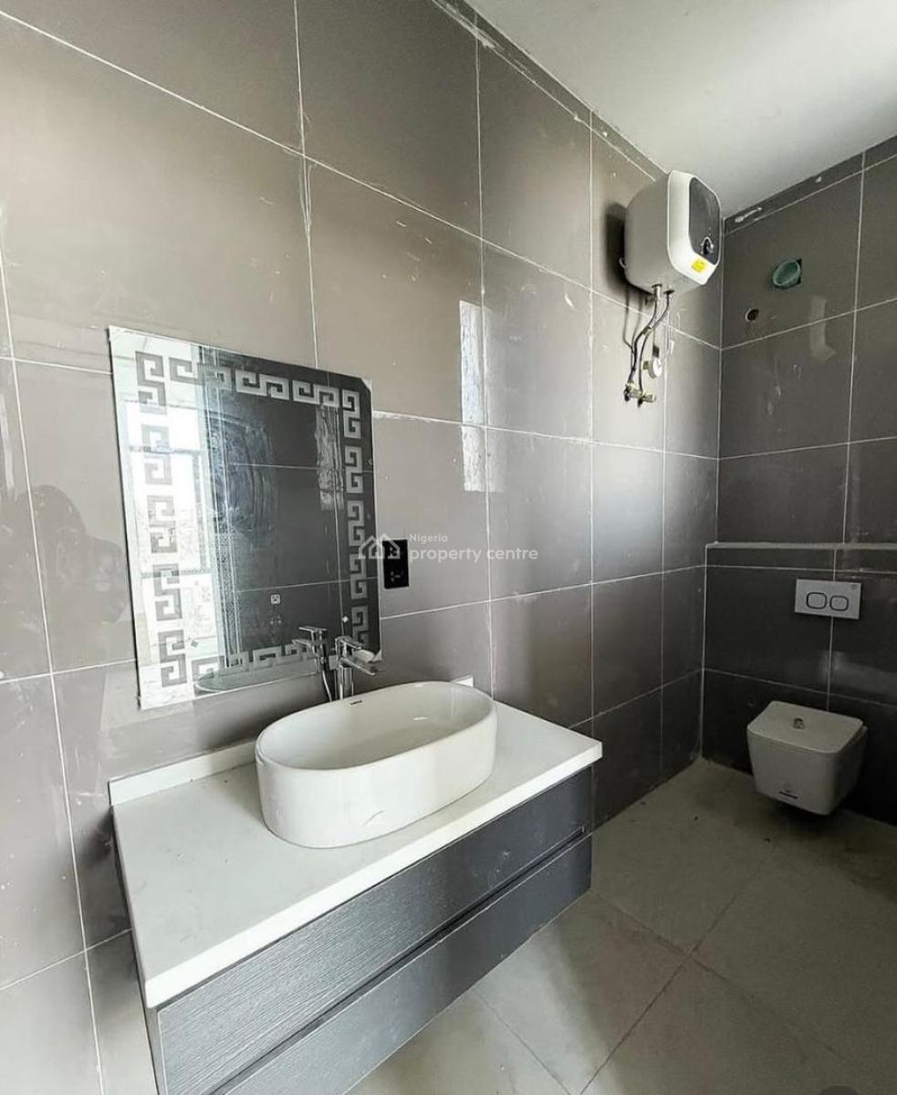 Spacious 2-bedroom Luxury Apartment with Swimming Pool, Lekki, Lagos, Flat / Apartment for Sale