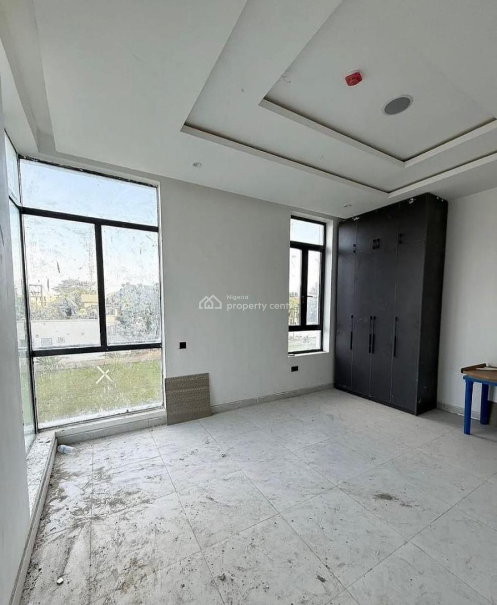 Spacious 2-bedroom Luxury Apartment with Swimming Pool, Lekki, Lagos, Flat / Apartment for Sale