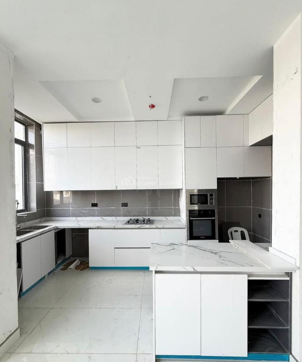 Spacious 2-bedroom Luxury Apartment with Swimming Pool, Lekki, Lagos, Flat / Apartment for Sale