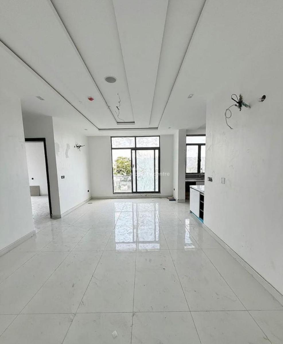 Spacious 2-bedroom Luxury Apartment with Swimming Pool, Lekki, Lagos, Flat / Apartment for Sale