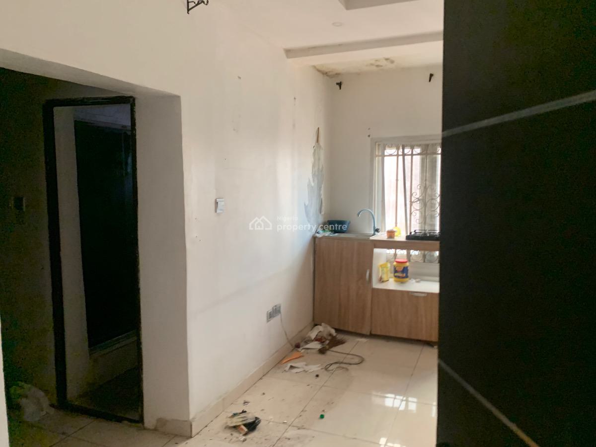 Self Contain (studio Apartment), Chevron Drive, Lekki, Lagos, Self Contain (single Rooms) for Rent
